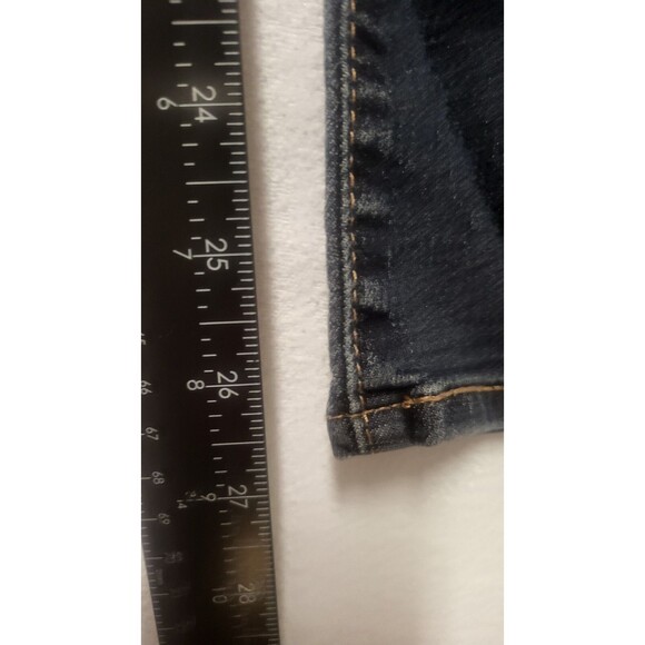 Signature By Levi's Women's Modern Skinny Jeans Size 16S EUC - Picture 6 of 7